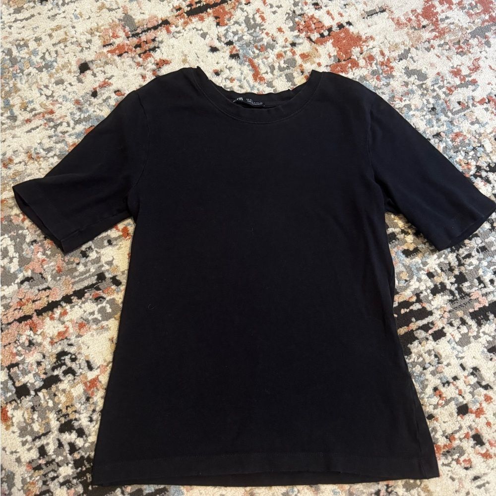 Zara Distressed Black Short Sleeve T-Shirt